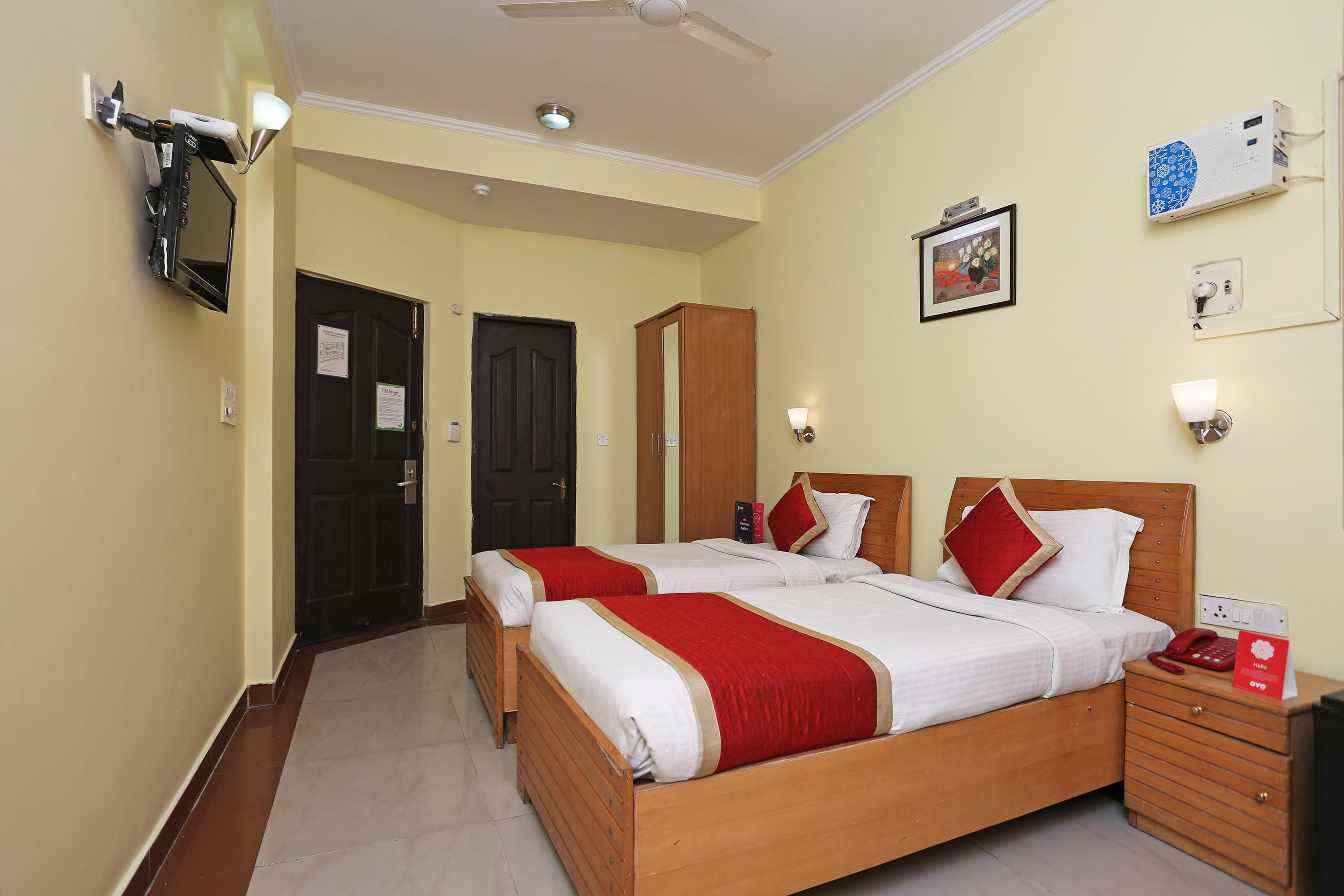 Sun Hotel Haridwār Exteriör bild