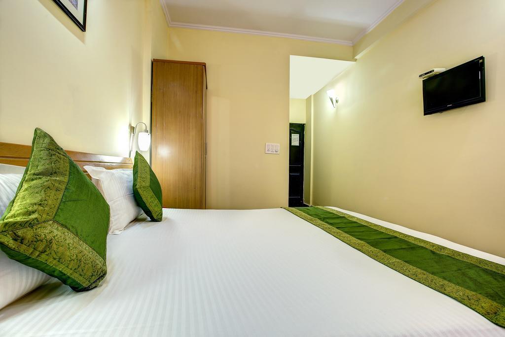 Sun Hotel Haridwār Exteriör bild
