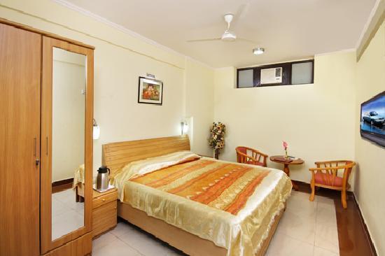 Sun Hotel Haridwār Exteriör bild